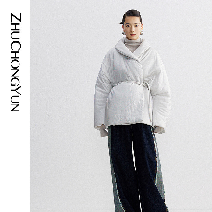 【达人专享】ZHUCHONGYUN高领翻领中式设计感系带收腰棉服