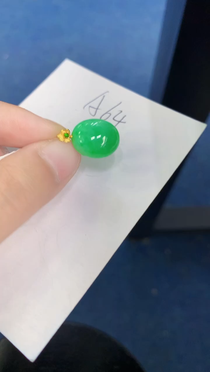 翡翠18K金镶嵌颈饰000000000