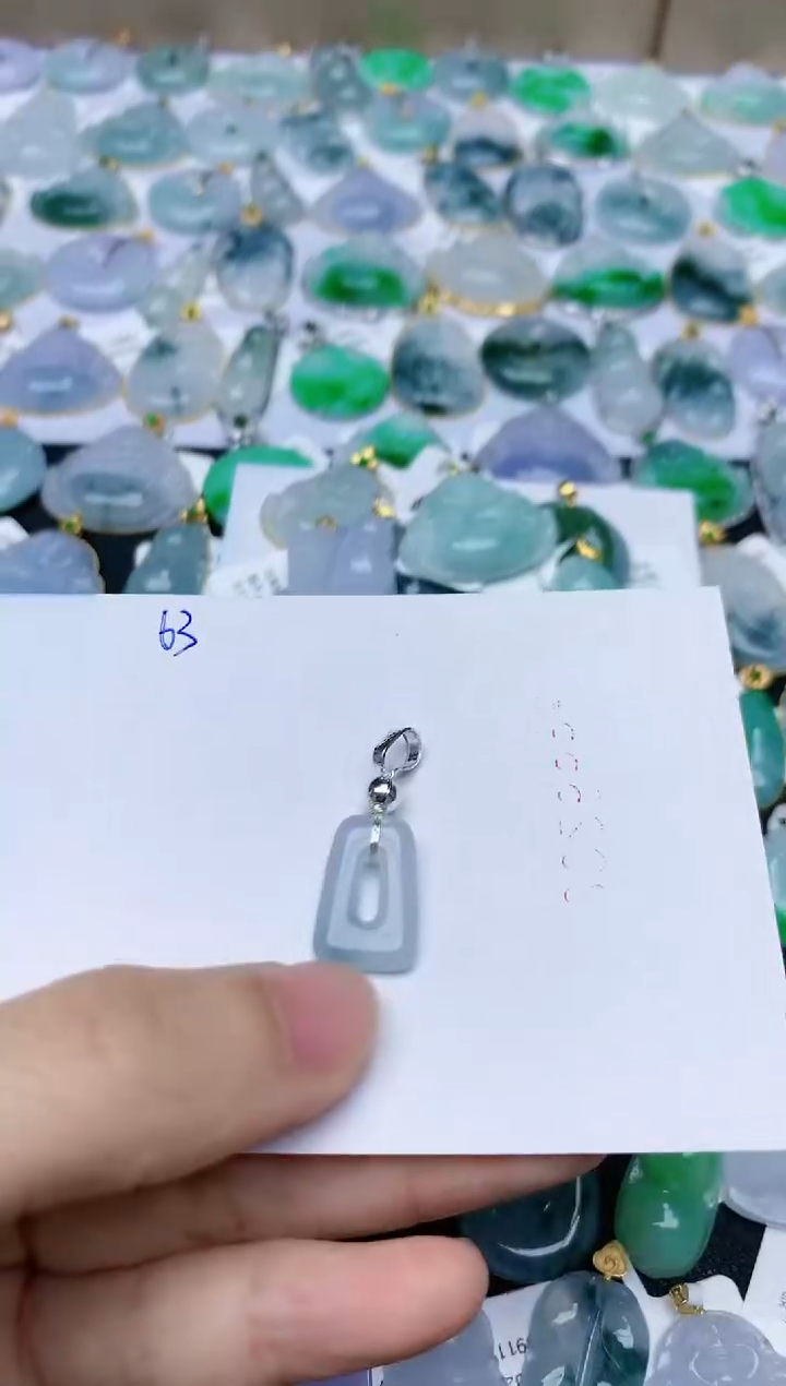 【闪购商品】翡翠颈饰合金天然翡翠A货    