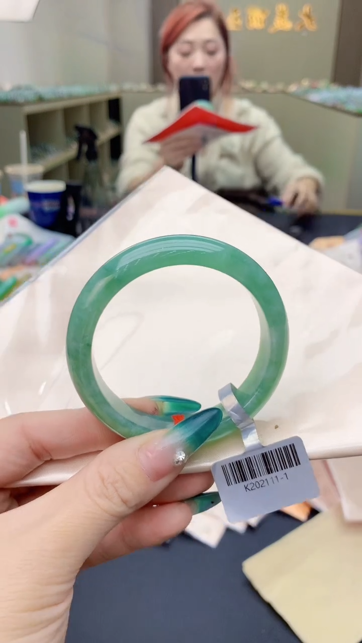 【闪购商品】翡翠手镯未镶嵌0447919680
