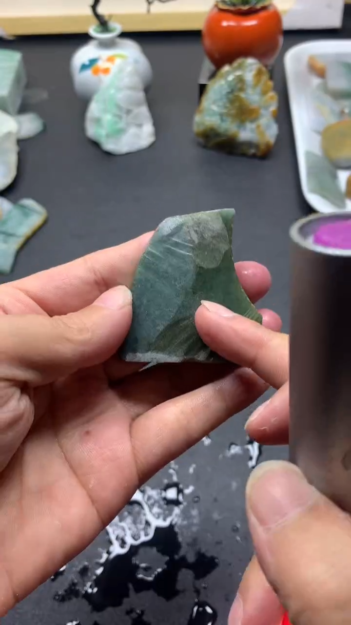 【闪购商品】翡翠颈饰未镶嵌天然翡翠A货