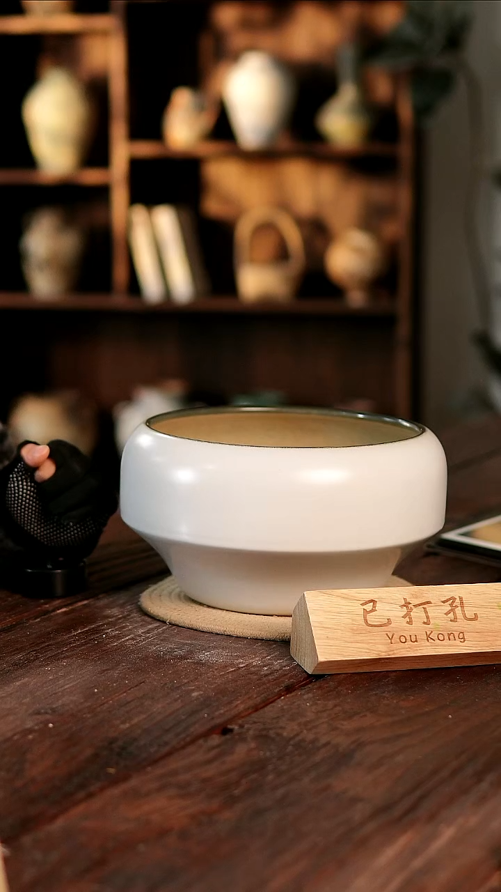 摆件30-125高15口22误差2已打孔