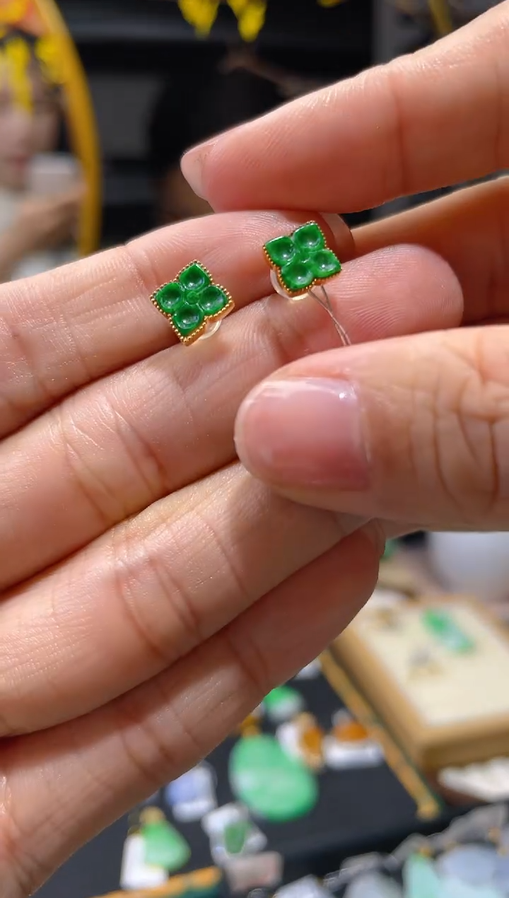 【闪购商品】翡翠颈饰18K金镶嵌假一赔三