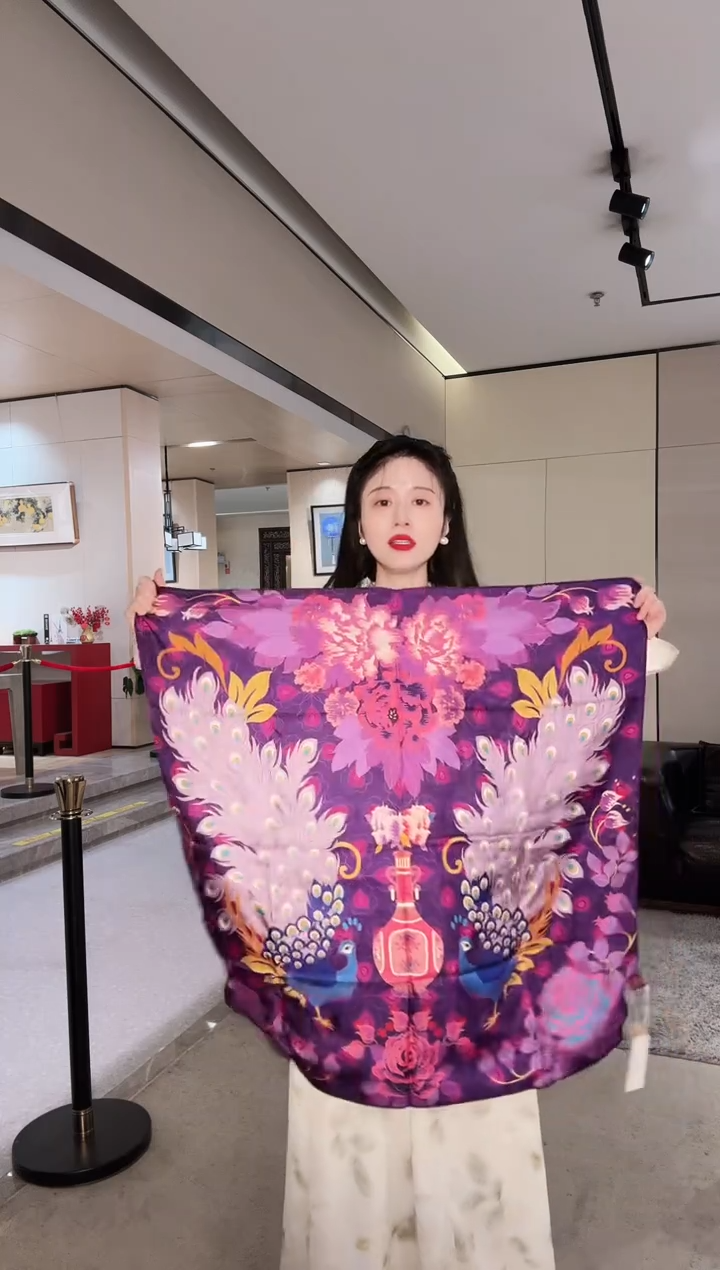 羽翼扶摇-东方来仪 90厘米方巾(齐色）