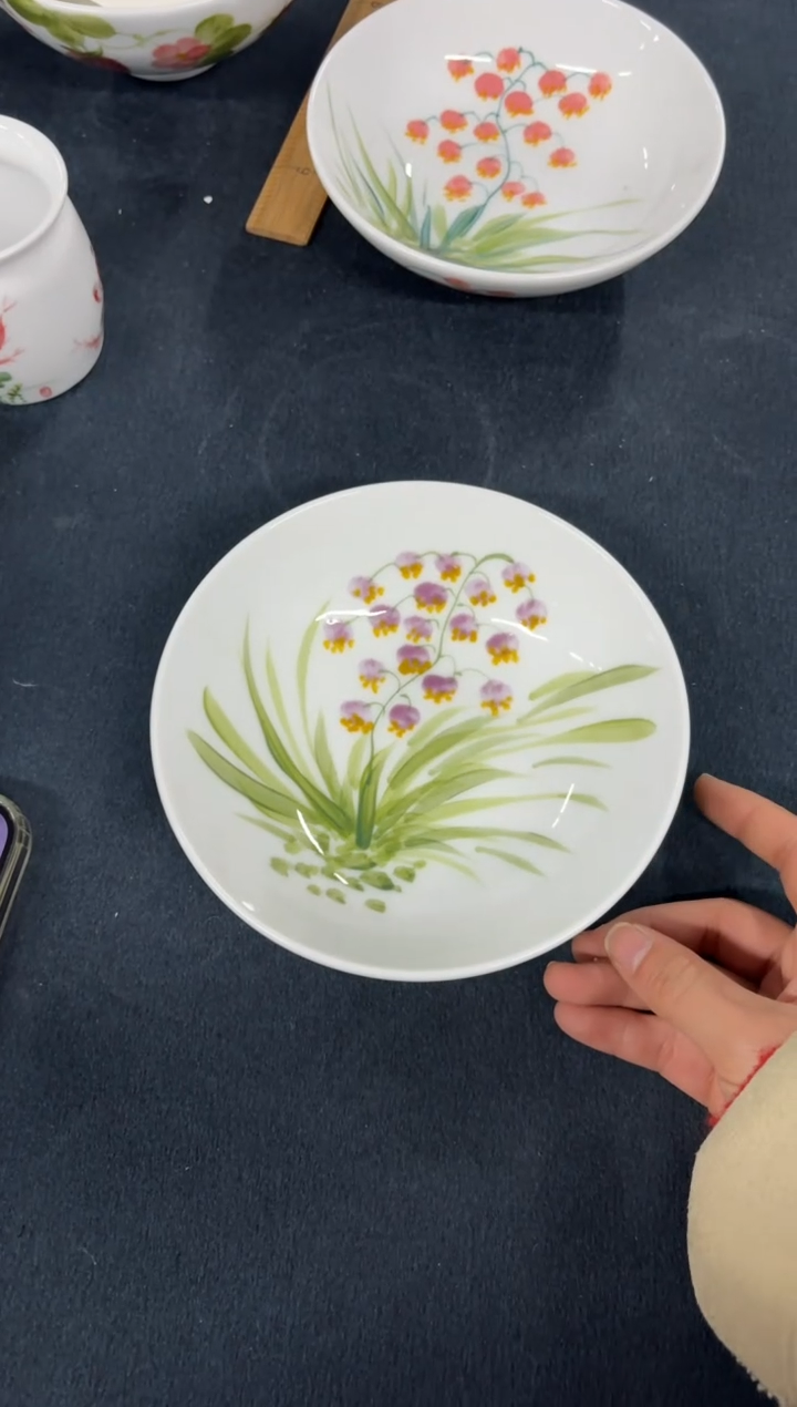 景德镇手绘釉中彩（食品级）小胖碗