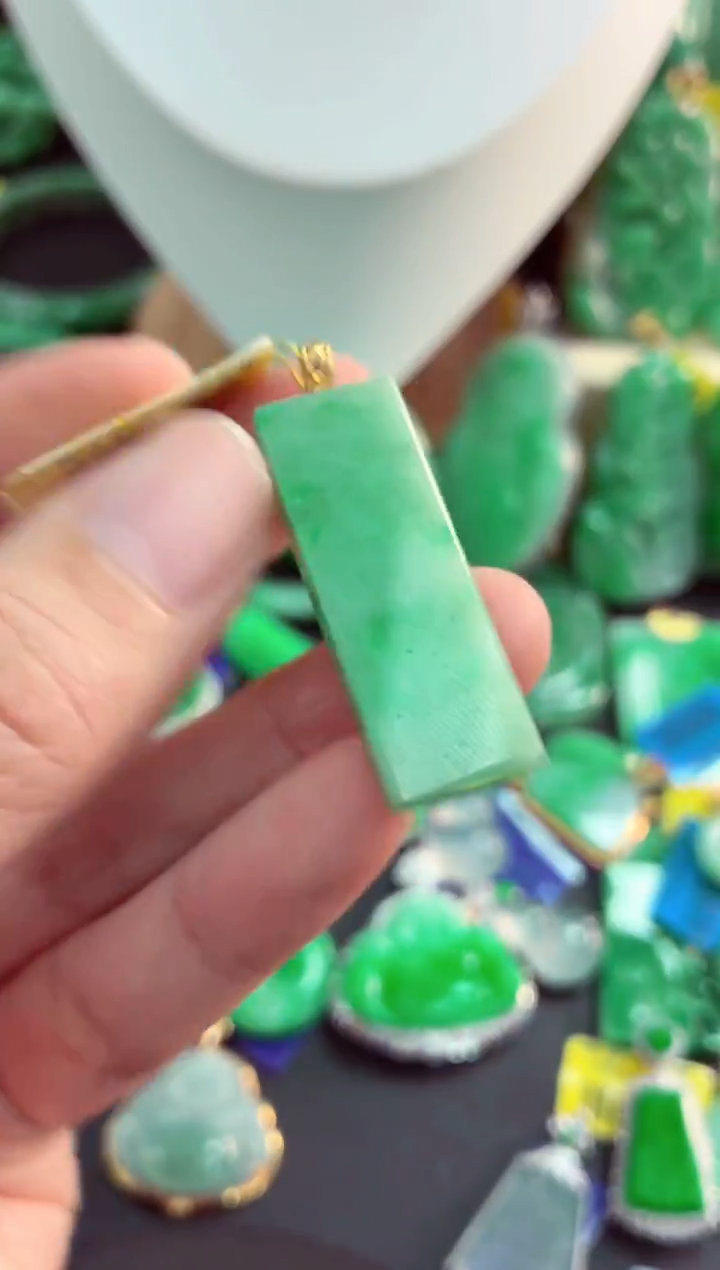 吊坠(不含链)18K金镶嵌翡翠天然缅甸翡翠A货