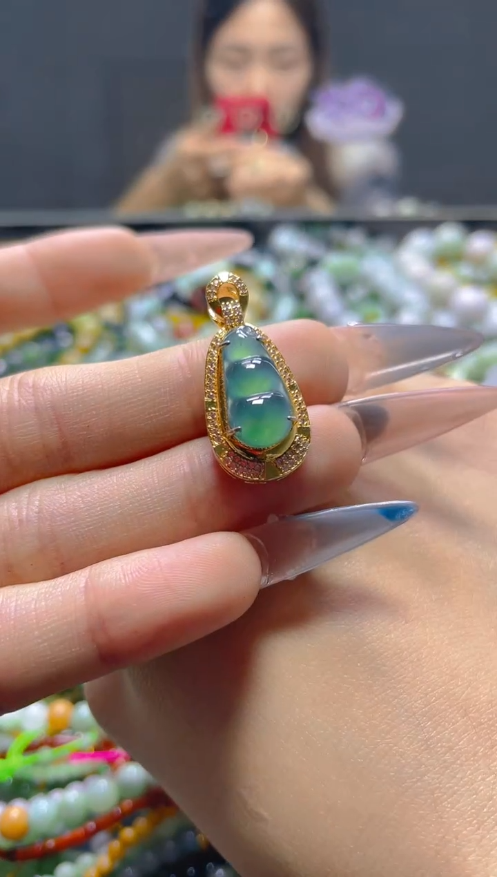 颈饰未镶嵌翡翠/K/翡翠A货，一件也是批发价