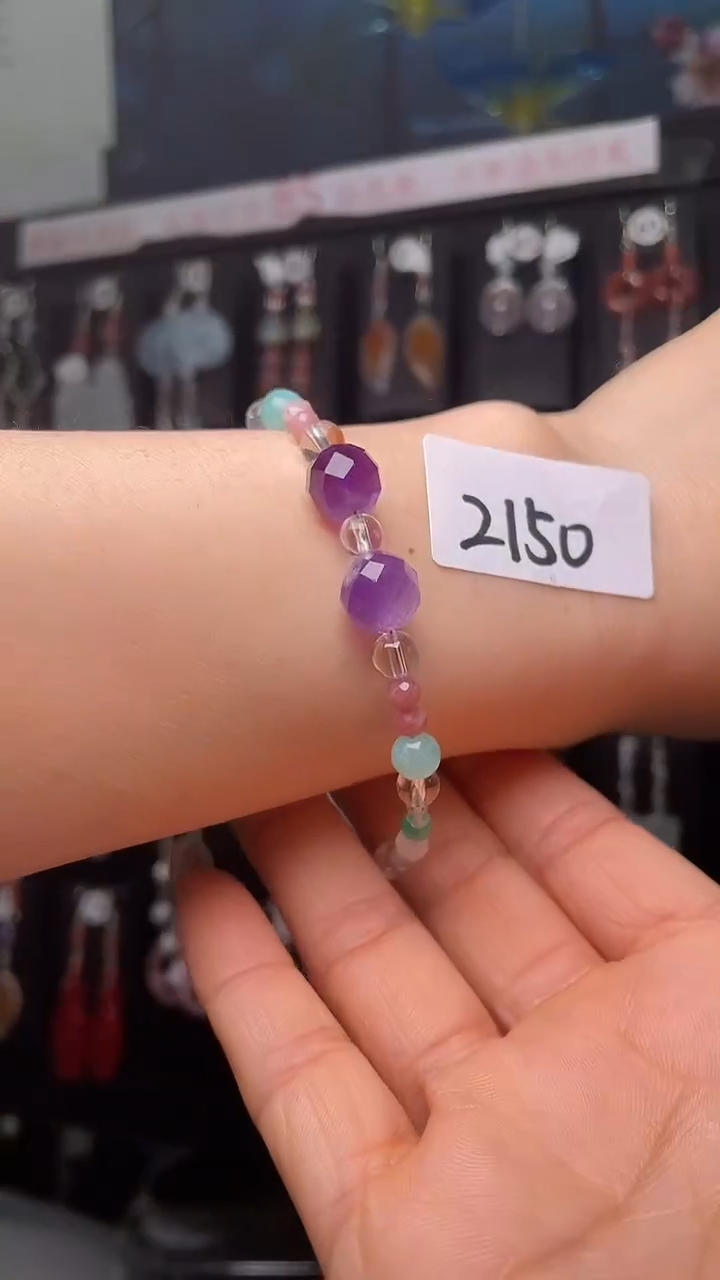 未镶嵌耳饰水晶喜欢拍