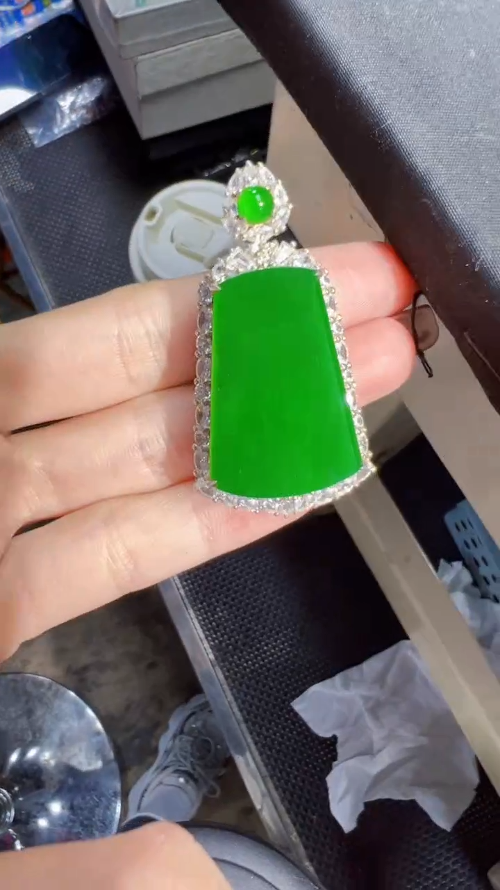 【闪购商品】定制翡翠未镶嵌无事牌1