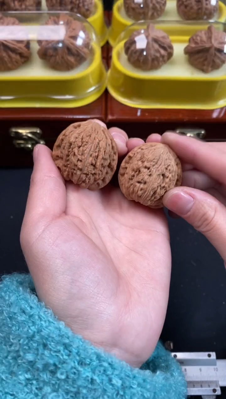 把件文玩核桃密文34尺F662