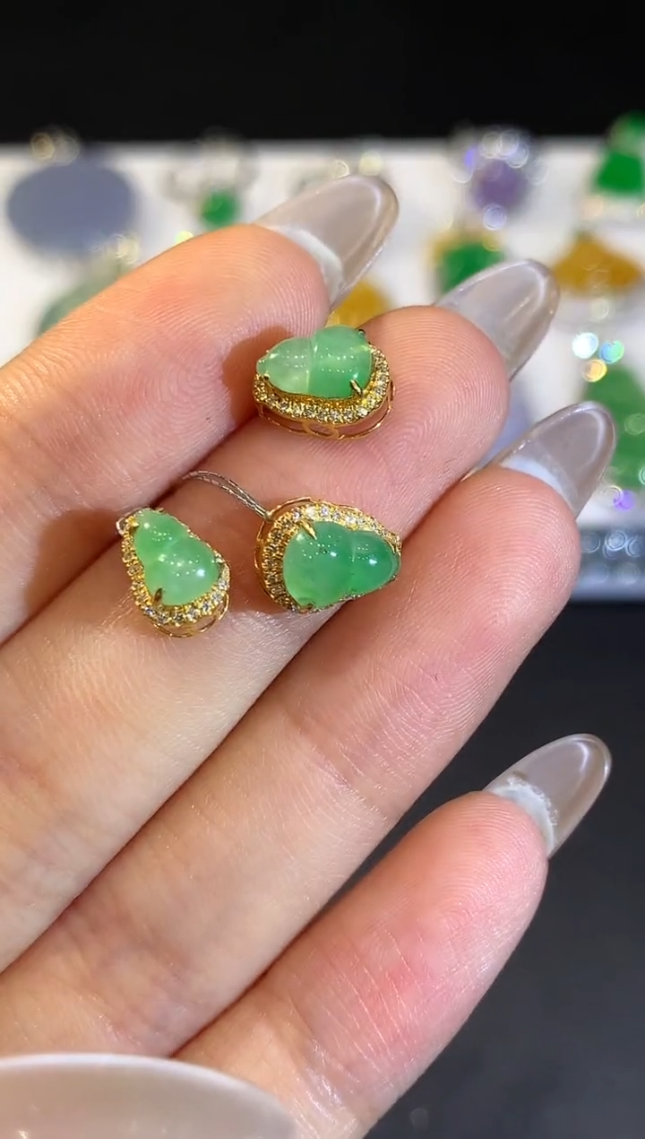 翡翠18K金镶嵌吊坠(不含链)L1177多样性发其一