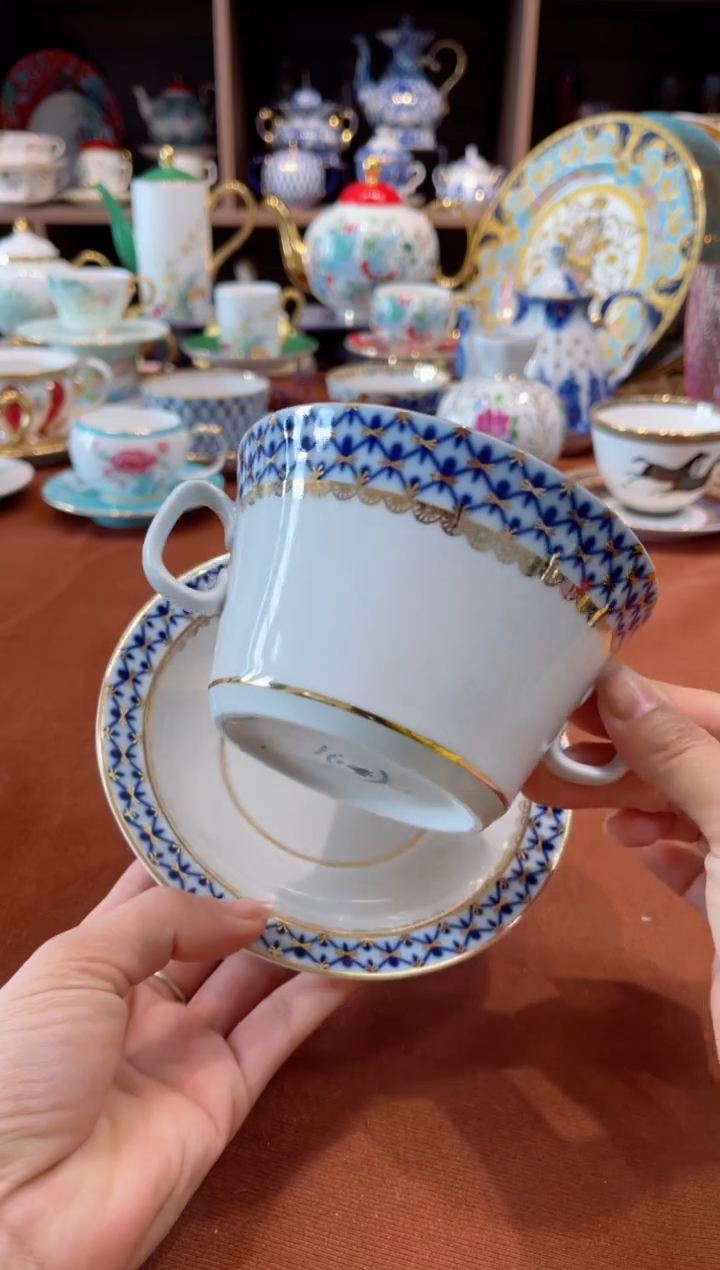 【闪购商品】瓷片钴蓝双耳碗······