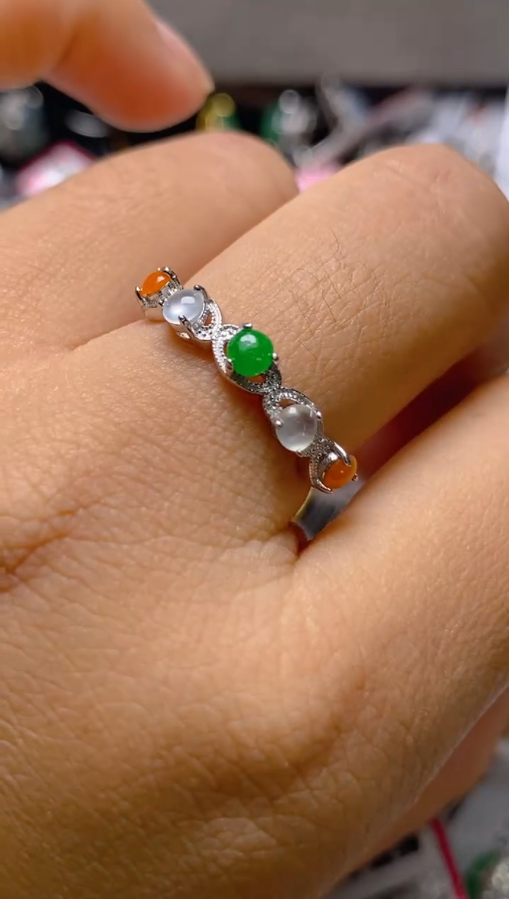 银S925镶嵌戒指翡翠百内无证书