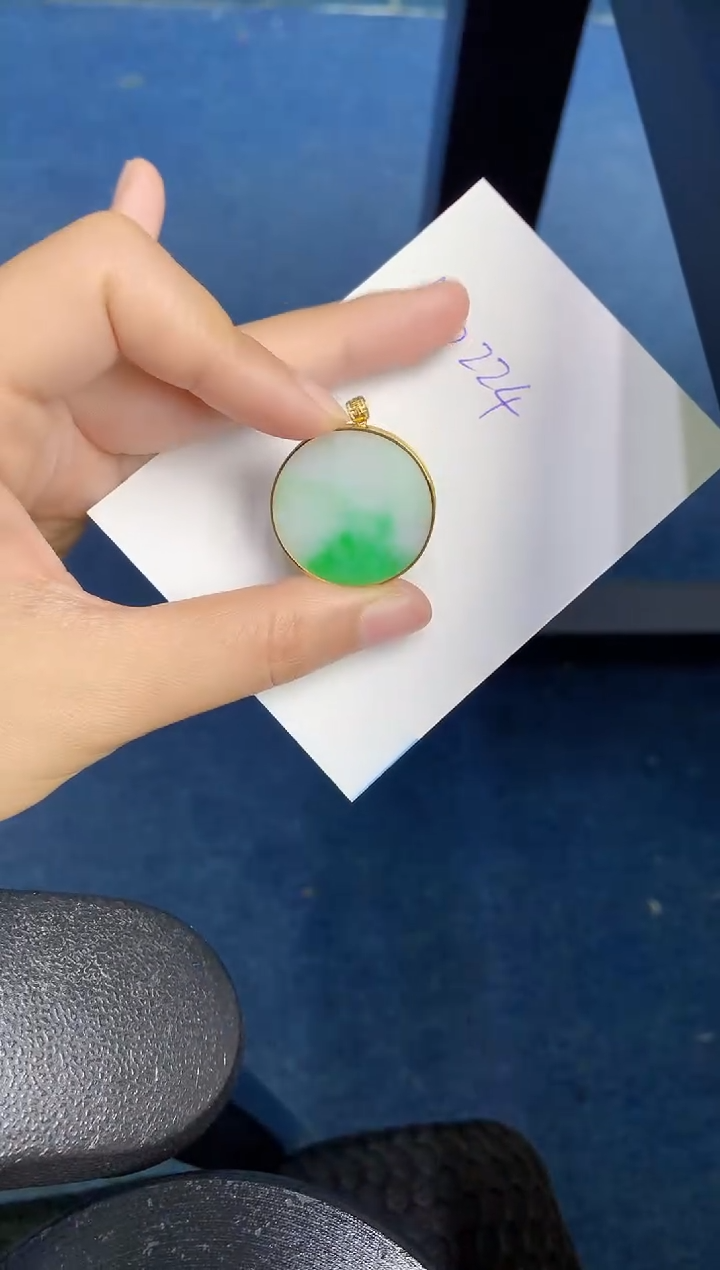 【闪购商品】翡翠颈饰18K金镶嵌000000000