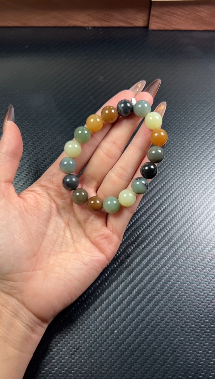 未镶嵌手串和田玉若羌微色差卡12MQ