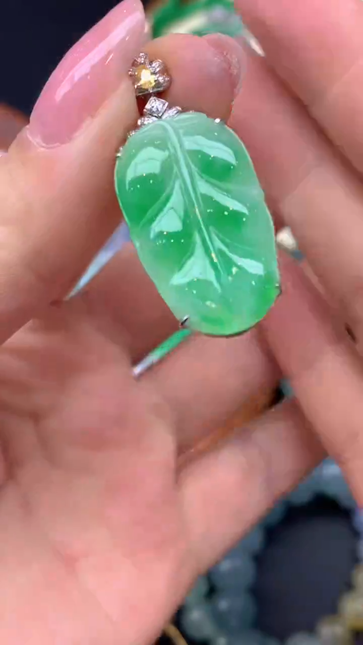 【闪购商品】翡翠颈饰18K金镶嵌10-天然翡翠