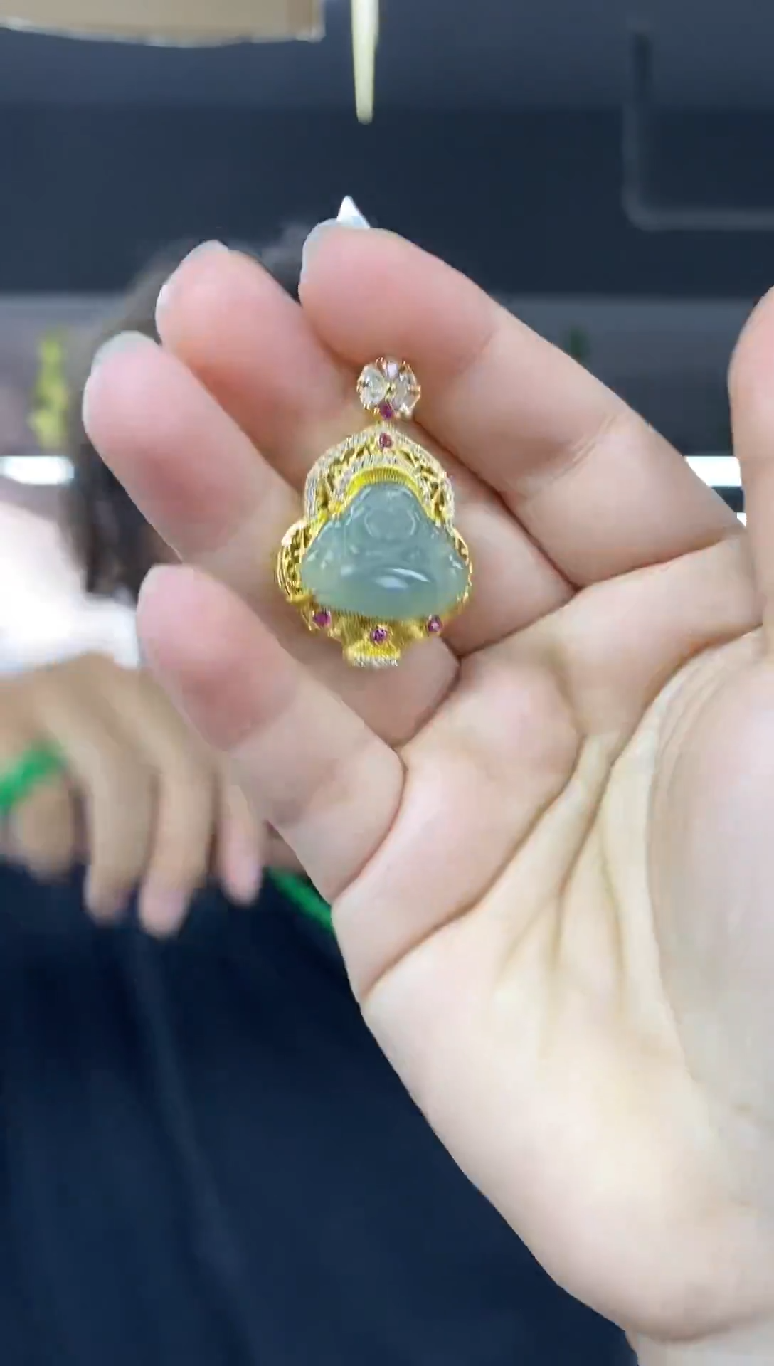 颈饰未镶嵌翡翠多样性发其一颜色微差