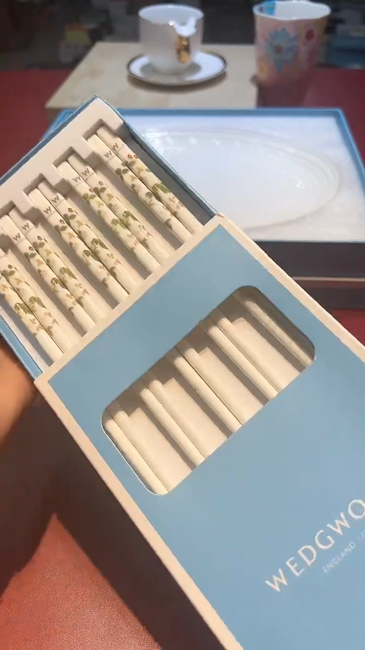 【闪购商品】瓷片锅碗瓢盆一件不剩