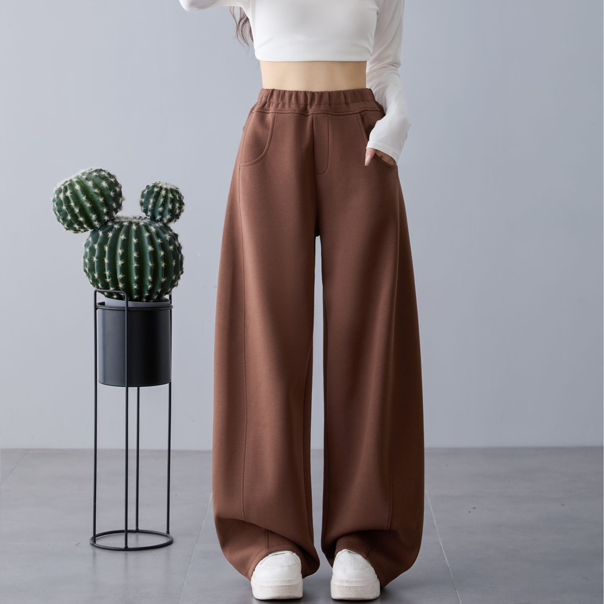 秋季新款显瘦百搭修身高腰弯刀裤曼巴棉时尚修身纯色休闲风阔腿裤