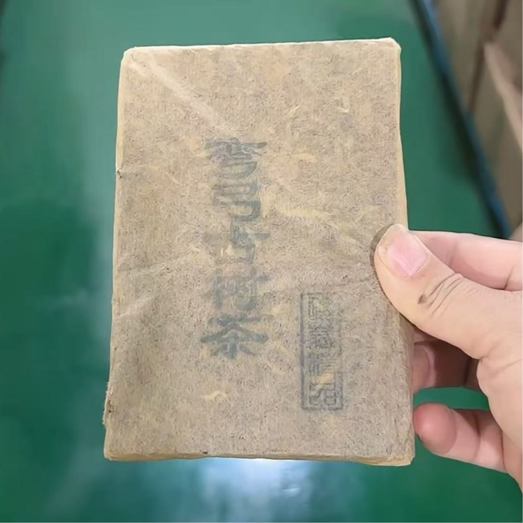 普御叶2012年 易武弯弓古树云南白茶 250克/砖 十年白茶·丹