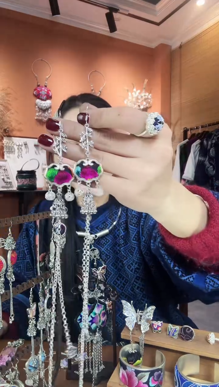 【闪购商品】刺绣纯手工民族风耳环