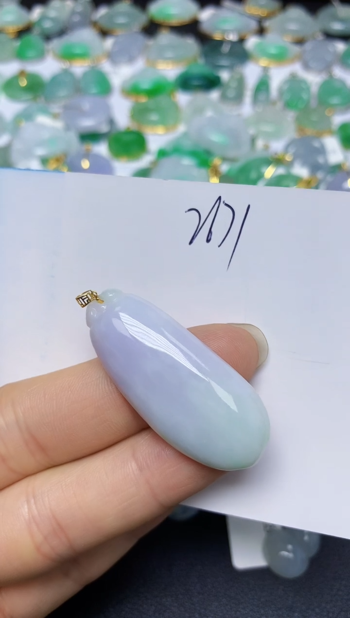 翡翠18K金镶嵌颈饰 天然翡翠A货