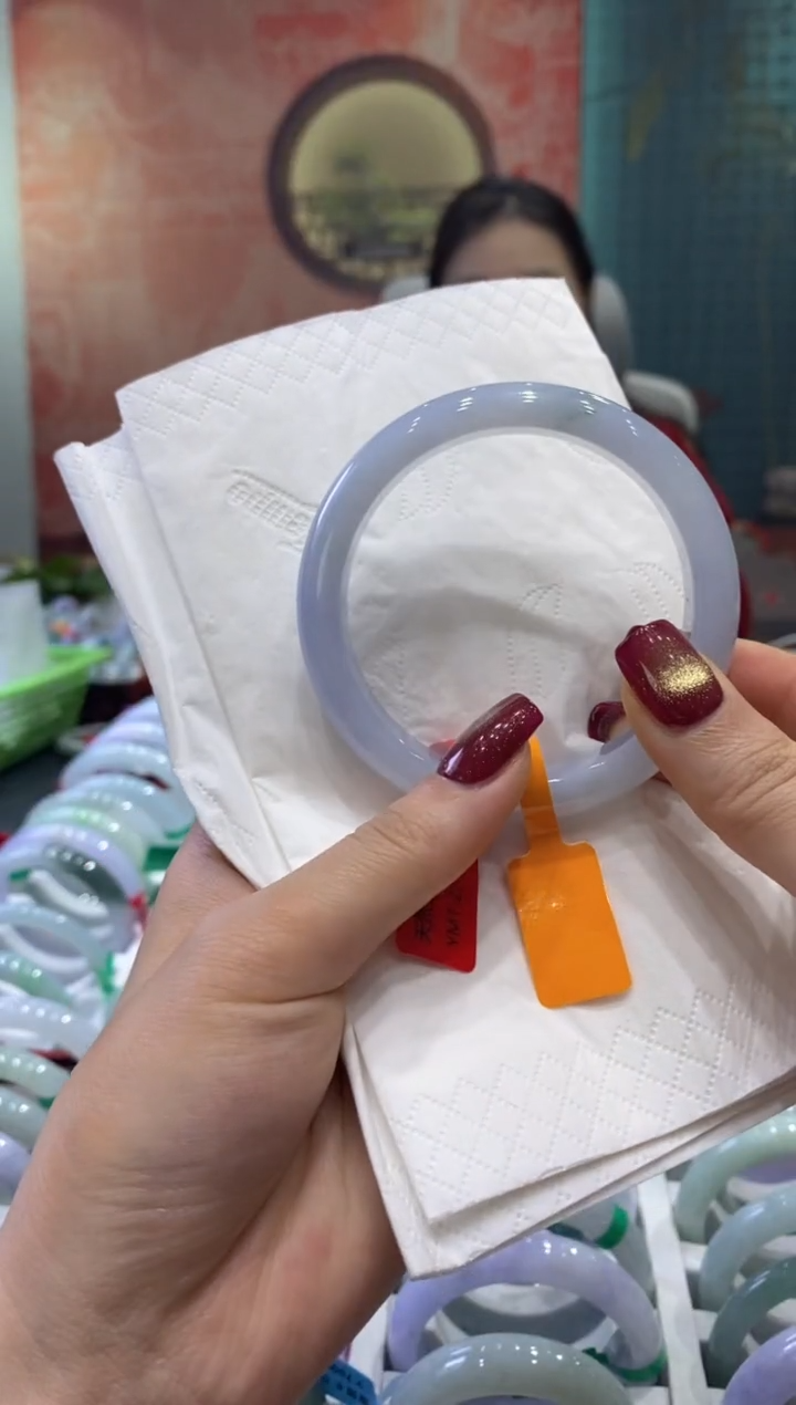 【闪购商品】翡翠手镯未镶嵌多人02158