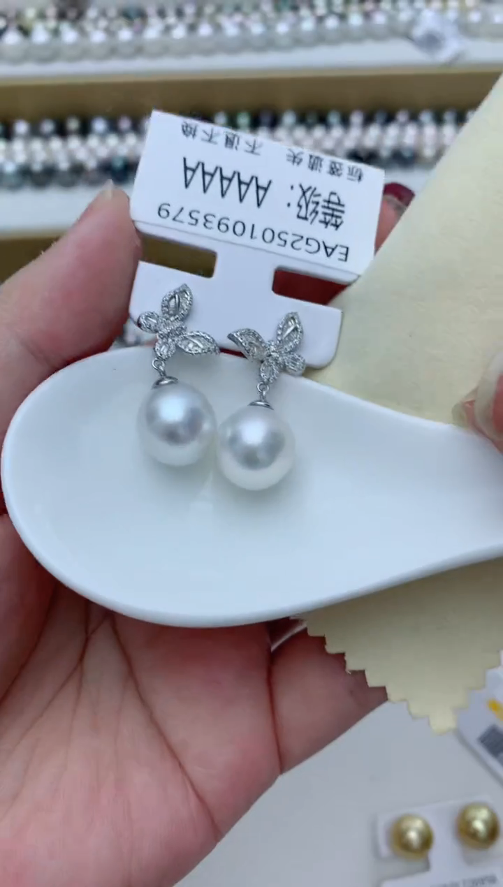 【闪购商品】海水珍珠耳饰银S925镶嵌w76 