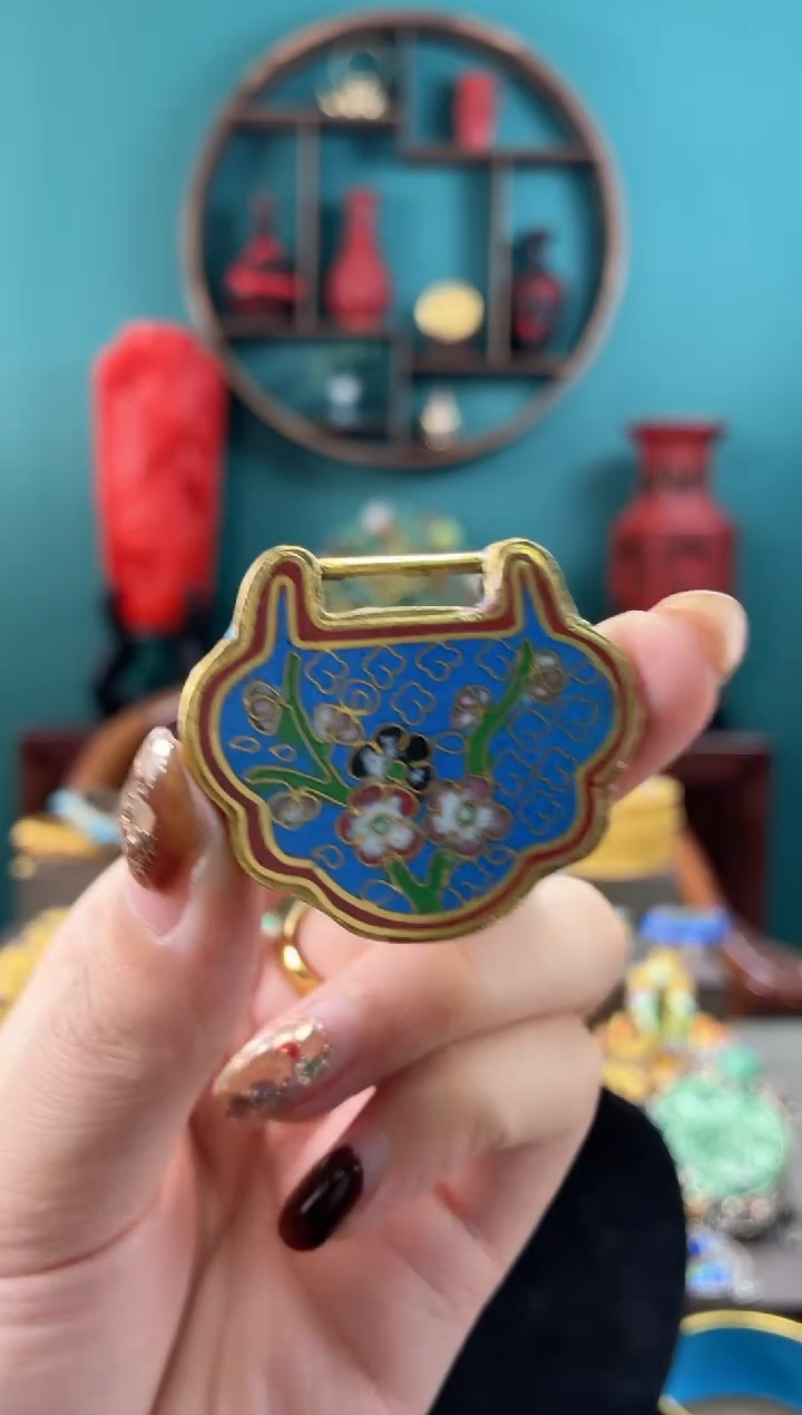北****乡非遗手工景泰蓝吊坠湖蓝红色边