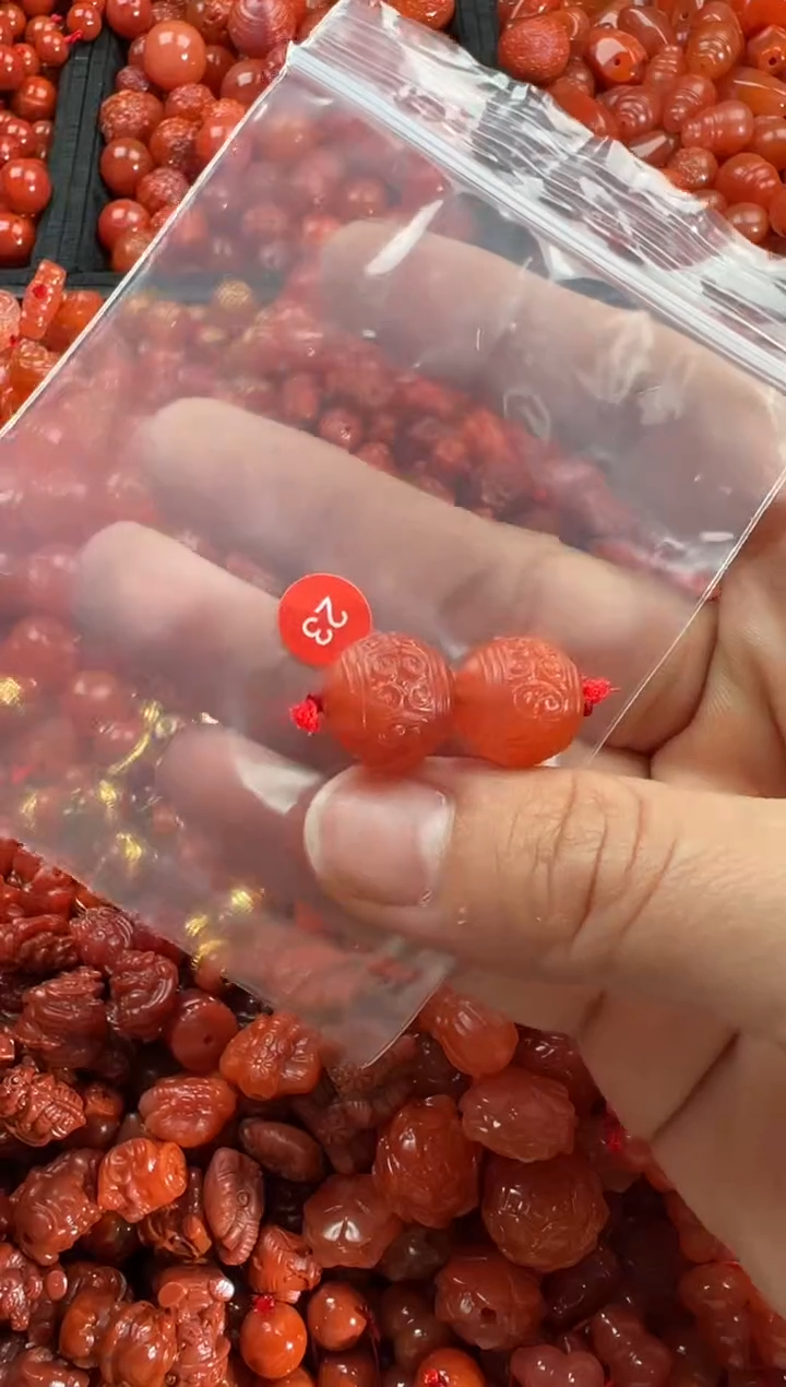 【闪购商品】南红玛瑙颈饰未镶嵌1