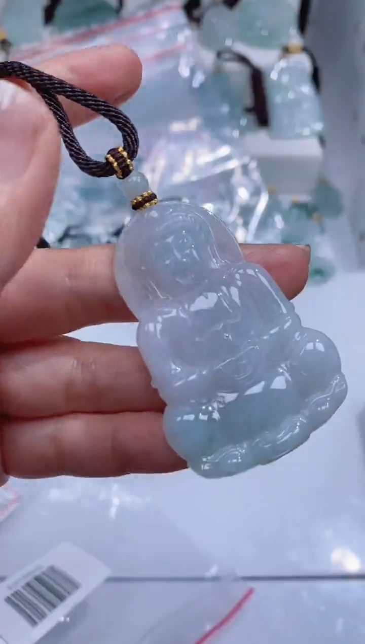 颈饰未镶嵌翡翠吊坠