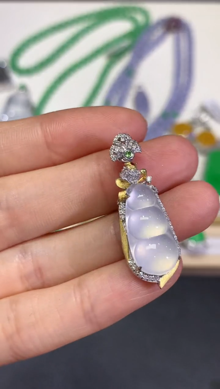 【闪购商品】翡翠颈饰18K金镶嵌团购28