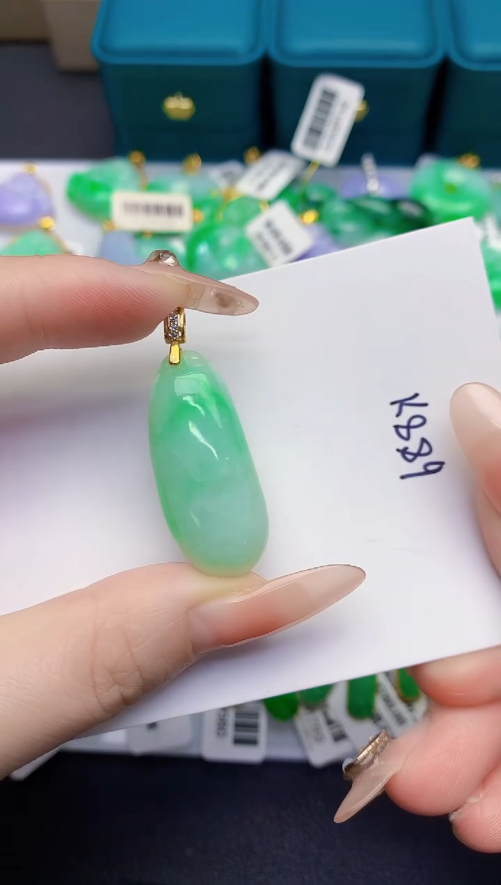 颈饰未镶嵌翡翠缅甸天然翡翠A货