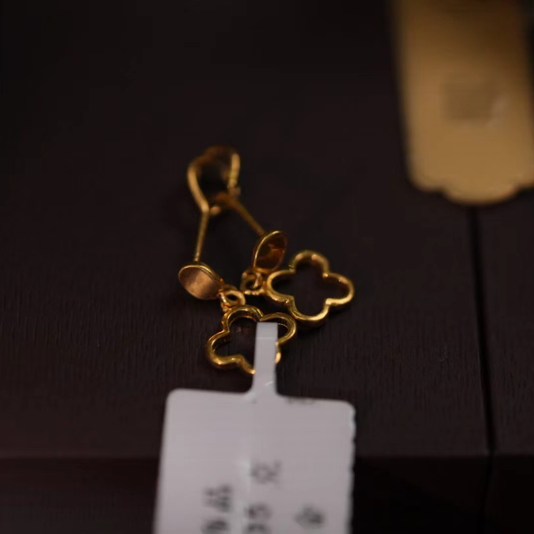 【巧玲专属】足金四叶草耳钉（按实际克重多退少补）2.35