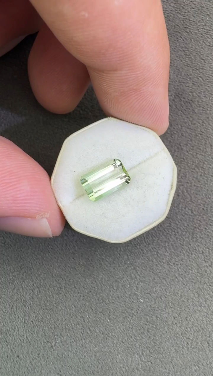 珠宝奇石未镶嵌碧玺1.96ct