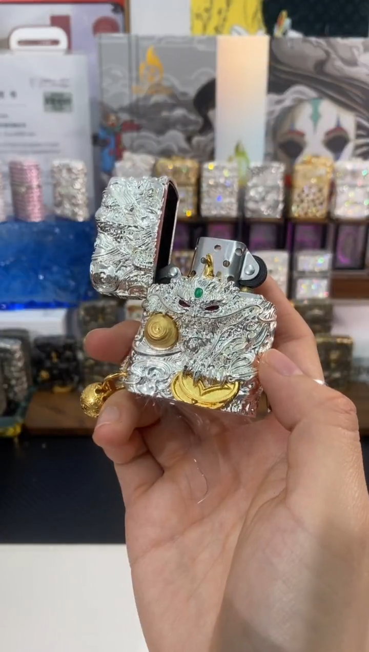 铜ZIPPO银玉貔貅