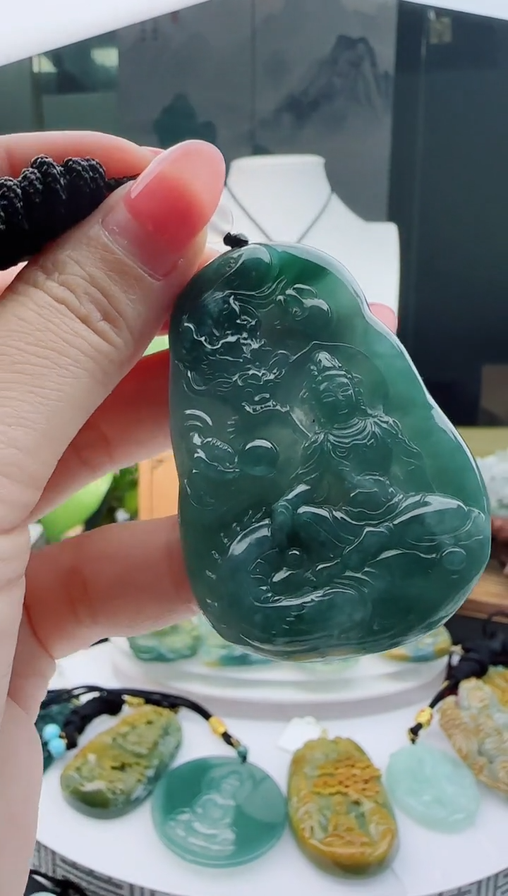 【闪购商品】翡翠颈饰未镶嵌多样性随机一件发货