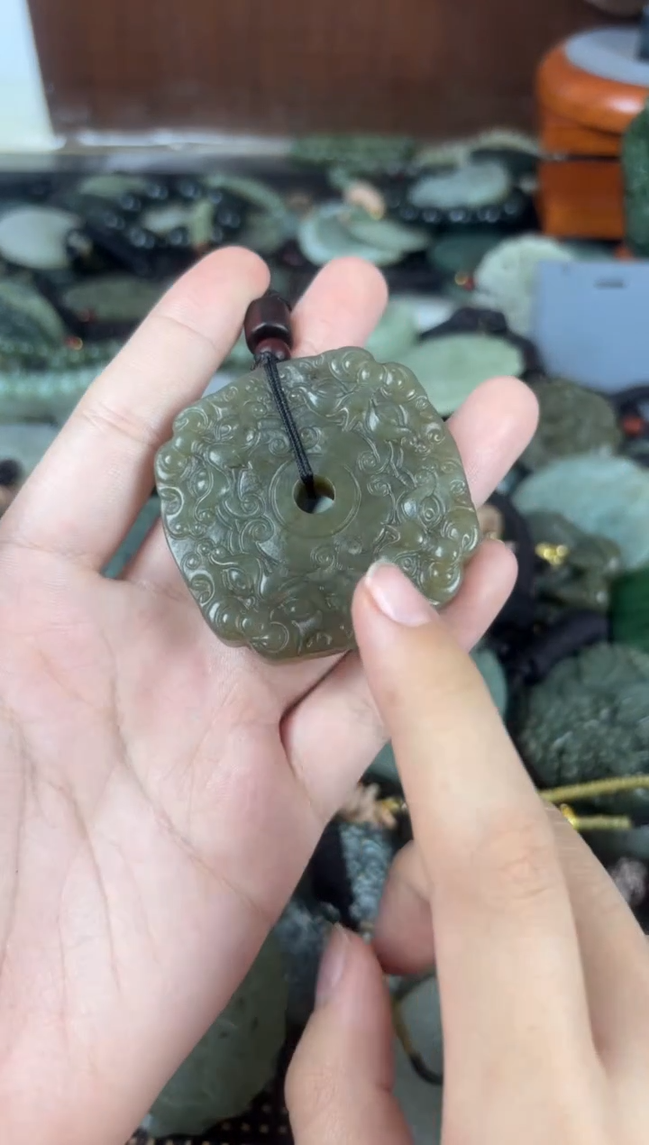 【闪购商品】和田玉颈饰未镶嵌1