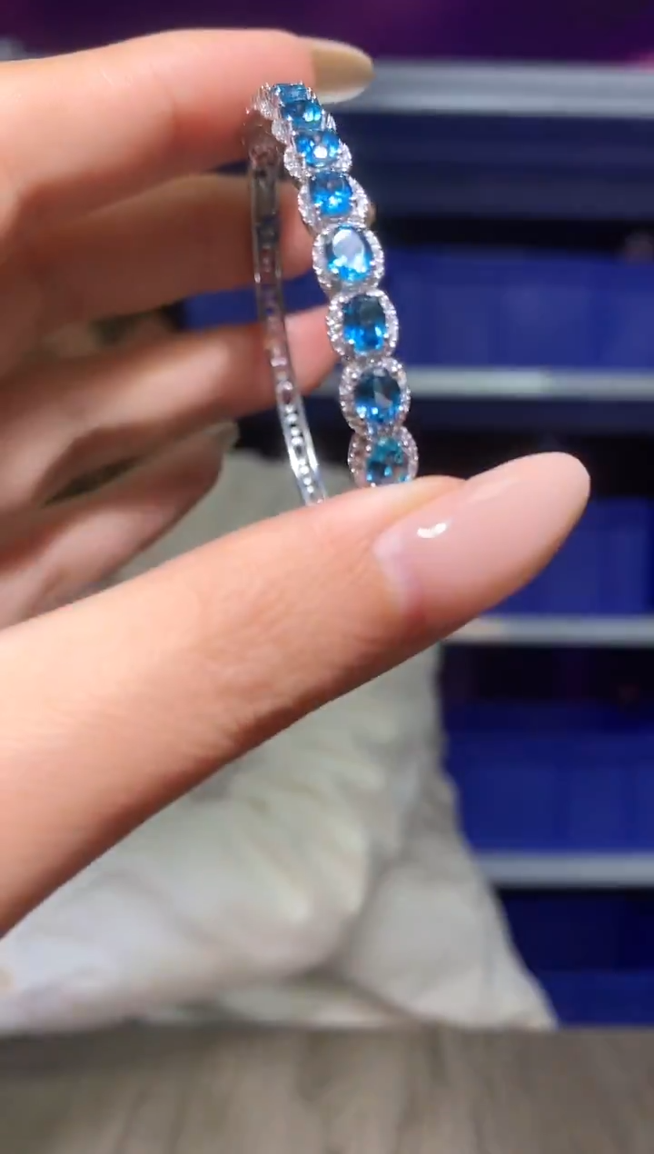 银S925镶嵌手镯托帕石【宝石世家严选】