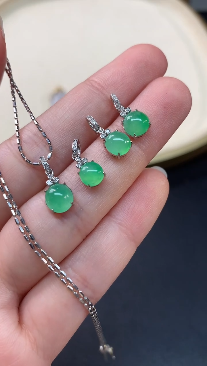 【闪购商品】翡翠吊坠(不含链)18K金镶嵌A128|1500多样性发其一