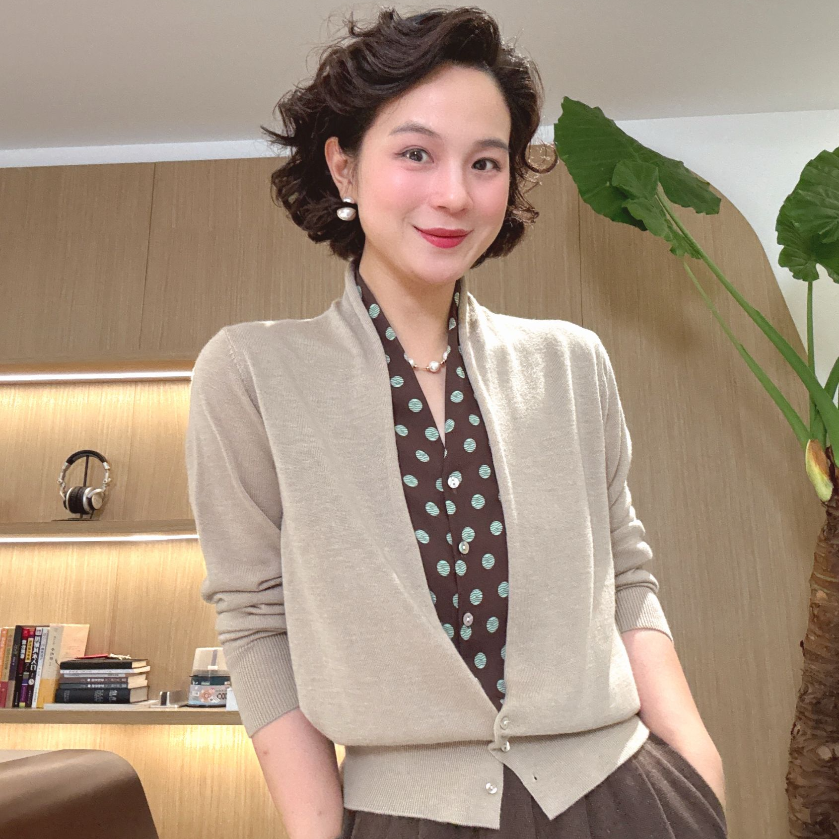 【贵妃领】秋日新款长袖点点针织假两件上衣#DQ6390