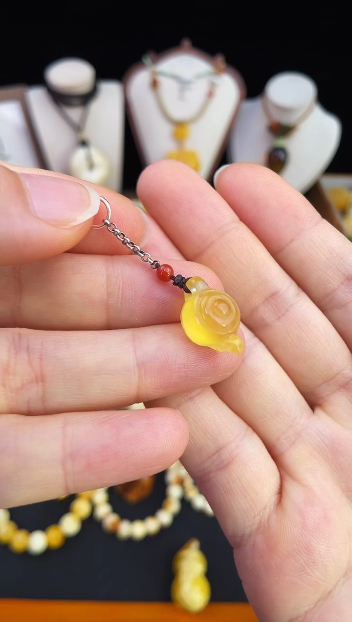 琥珀未镶嵌珠宝奇石柒月