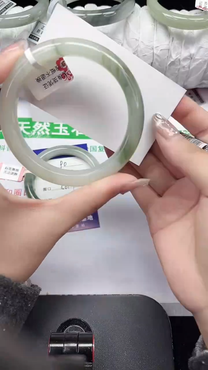 未镶嵌手镯石英质玉91-62/63