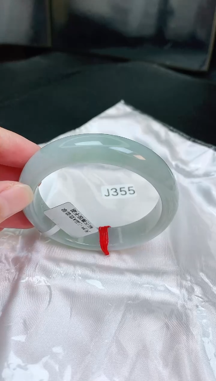 【闪购商品】翡翠手镯未镶嵌缅甸天然A货翡翠手镯