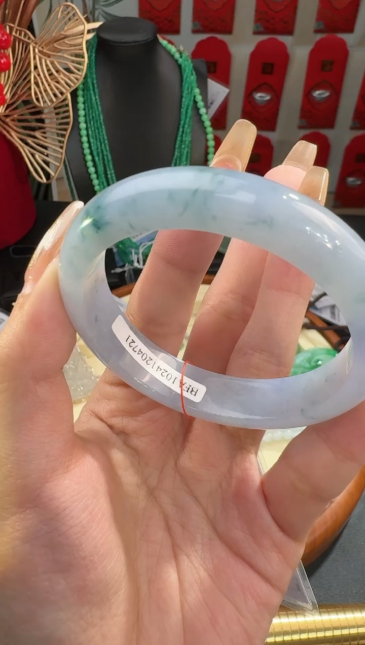 【闪购商品】翡翠手镯未镶嵌手镯