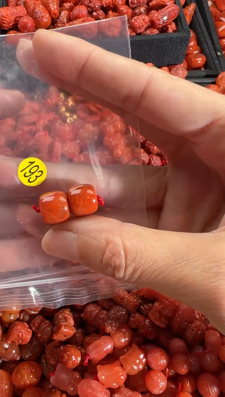 【闪购商品】南红玛瑙颈饰未镶嵌1