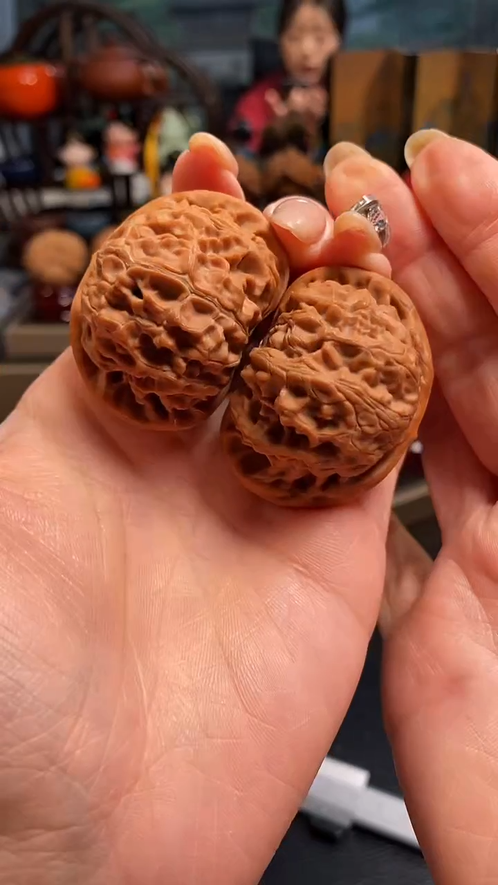 【闪购商品】文玩核桃把件H762宫灯43