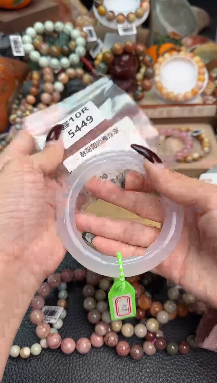 【闪购商品】石英质玉手链未镶嵌8Y5449