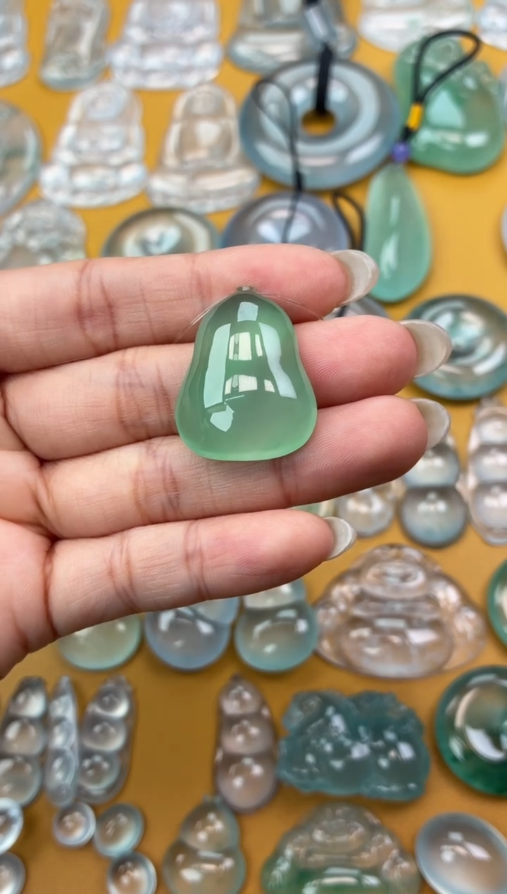 吊坠(不含链)未镶嵌翡翠71 福瓜 28 22 8.6