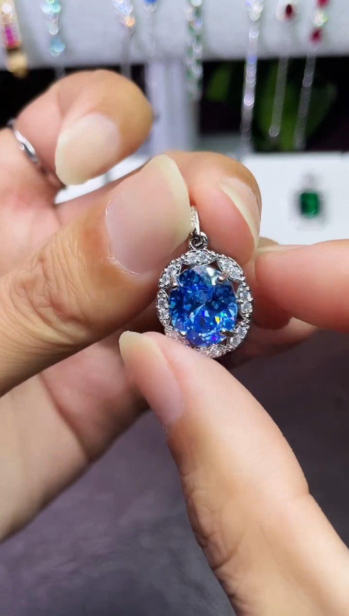 合金合成钻石蓝宝吊坠